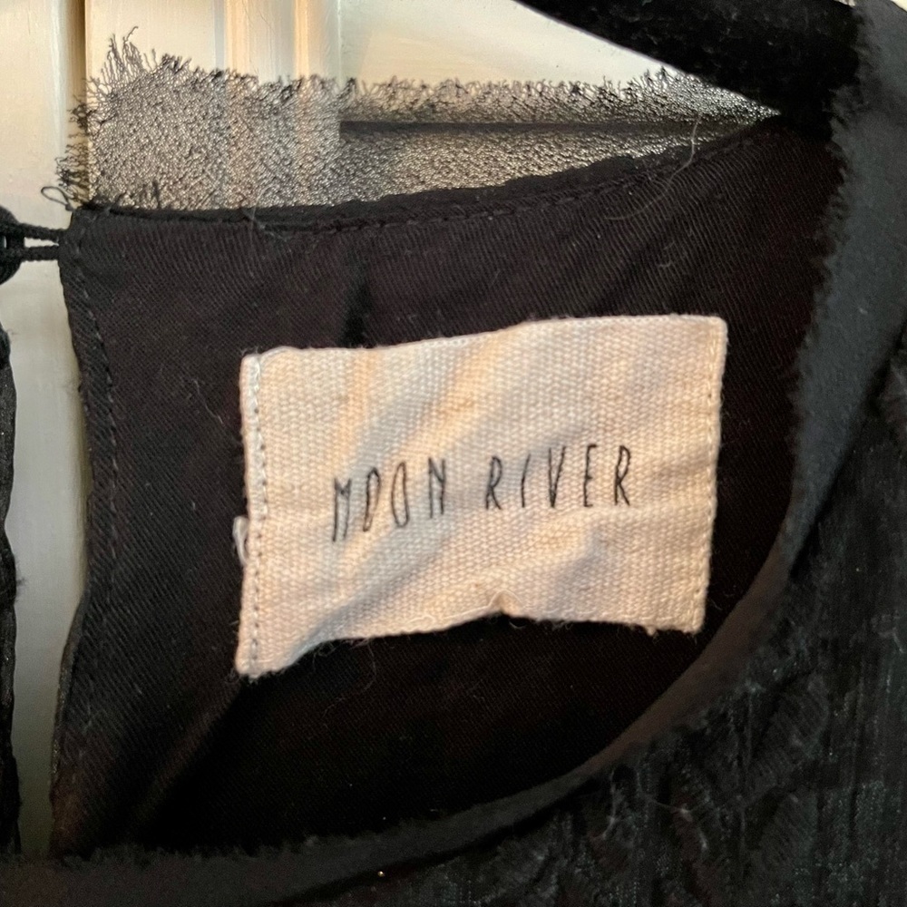 MOON RIVER, WOMENS NAVY BLUE EMBROIDERED TOP. - Picture 3 of 7